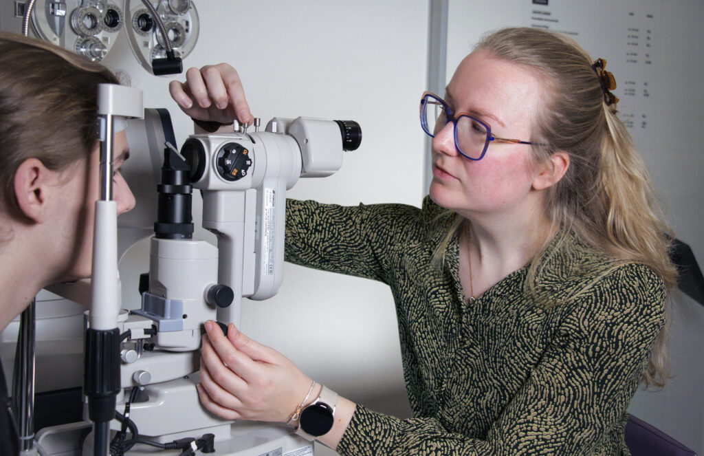 Spleetlamp Laurie Groen